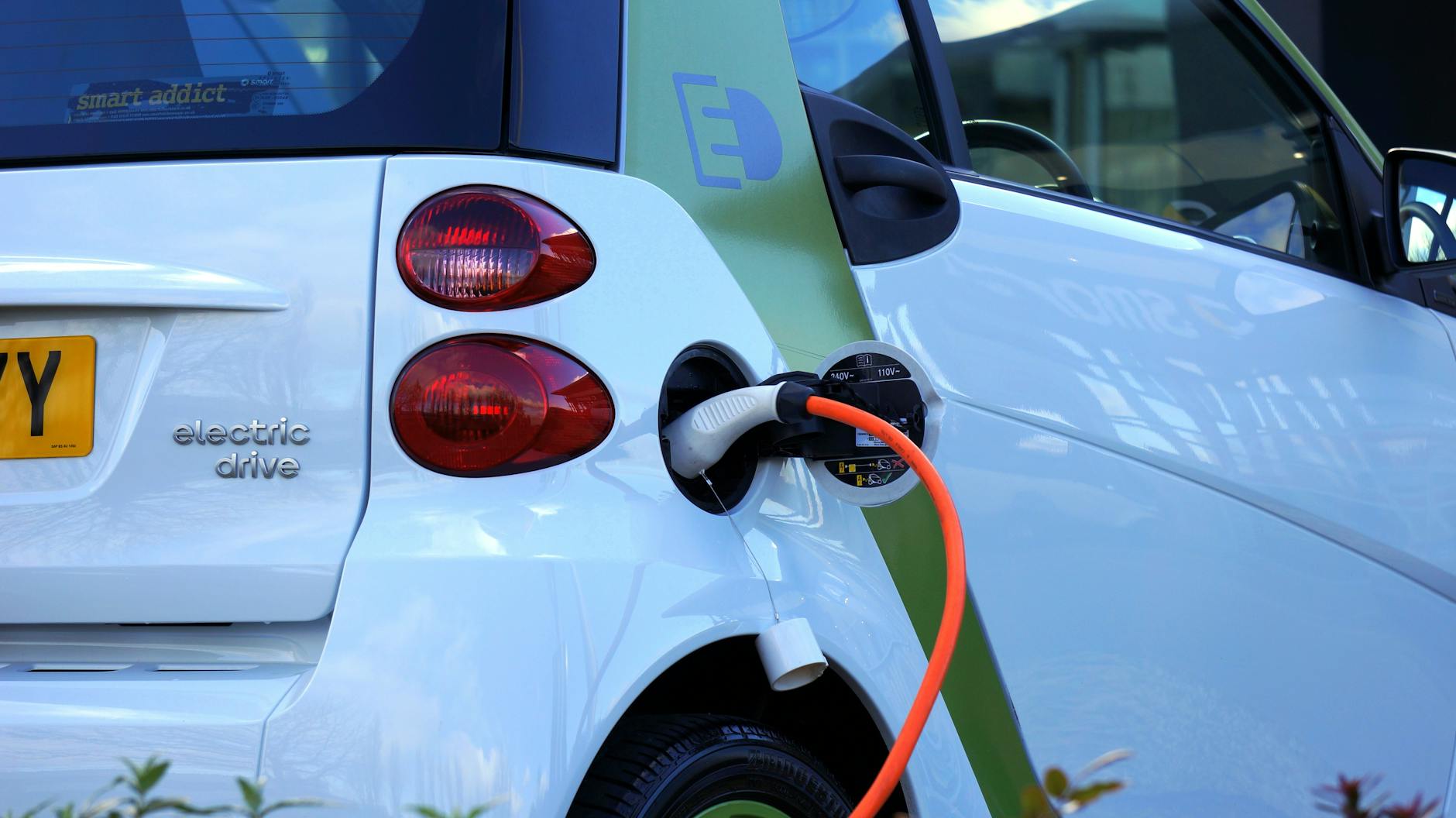 incentivi auto elettriche